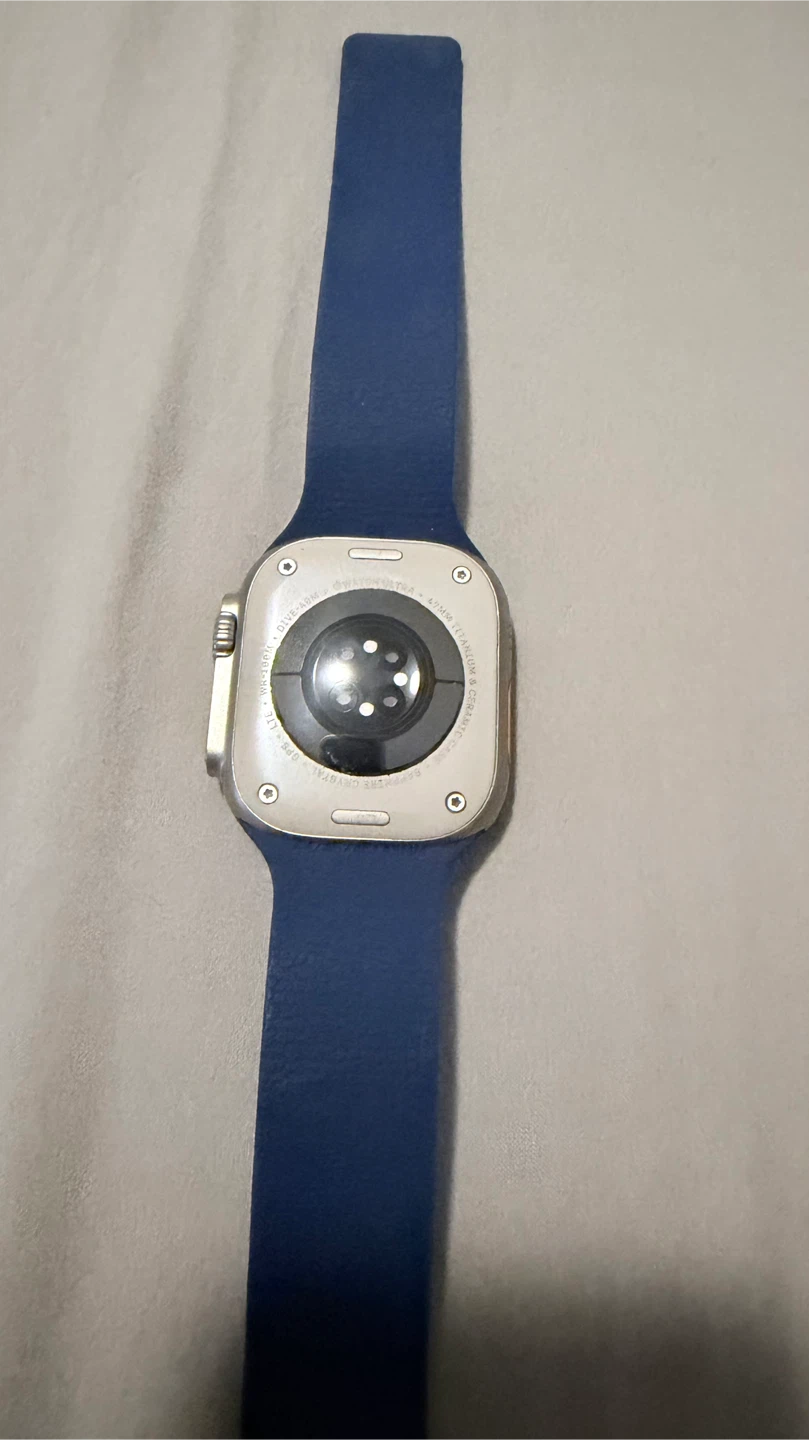 Apple Watch Ultra 2 - photo 2