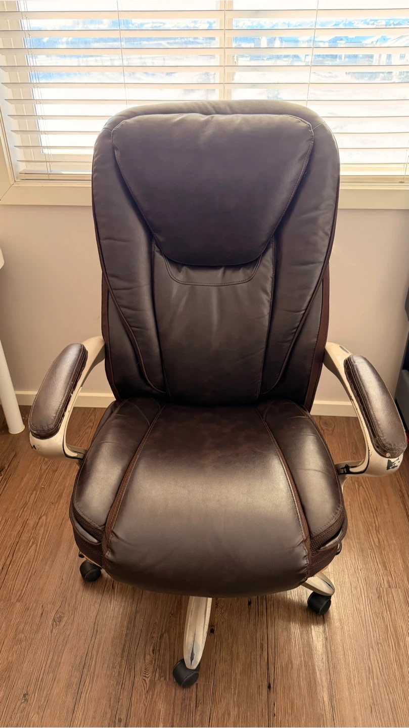Brown Executive Office Chair - photo 2