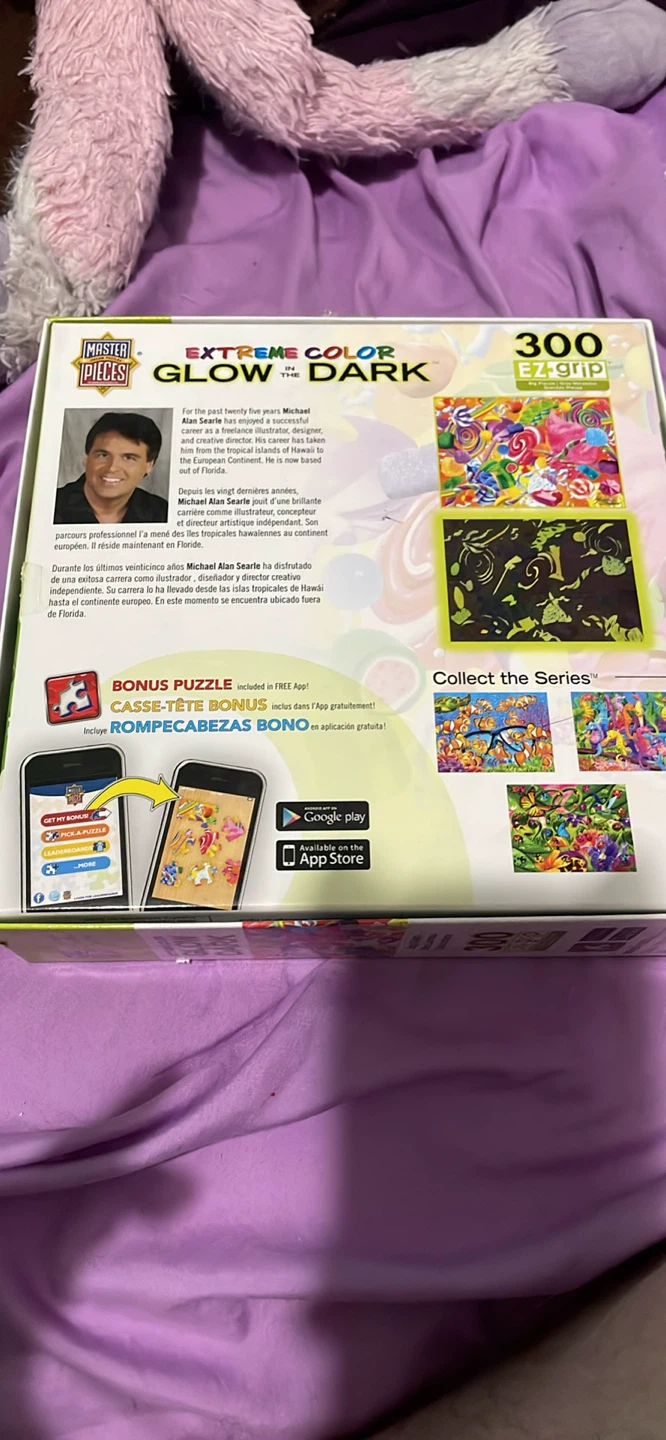 Master Pieces Extreme Color Glow In The Dark 300 Piece Puzzle - photo 5