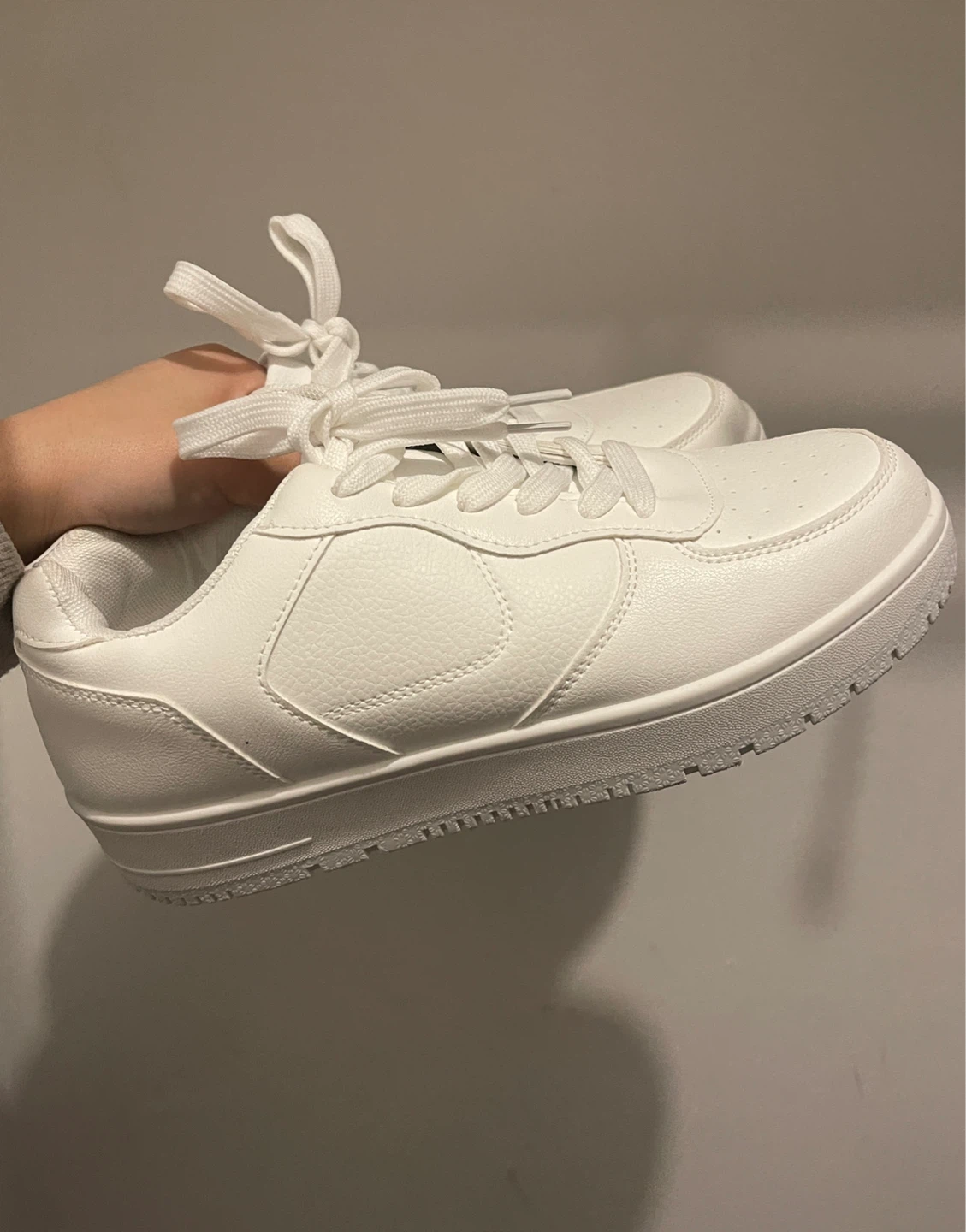 Streetwear Society White Sneakers Size 9