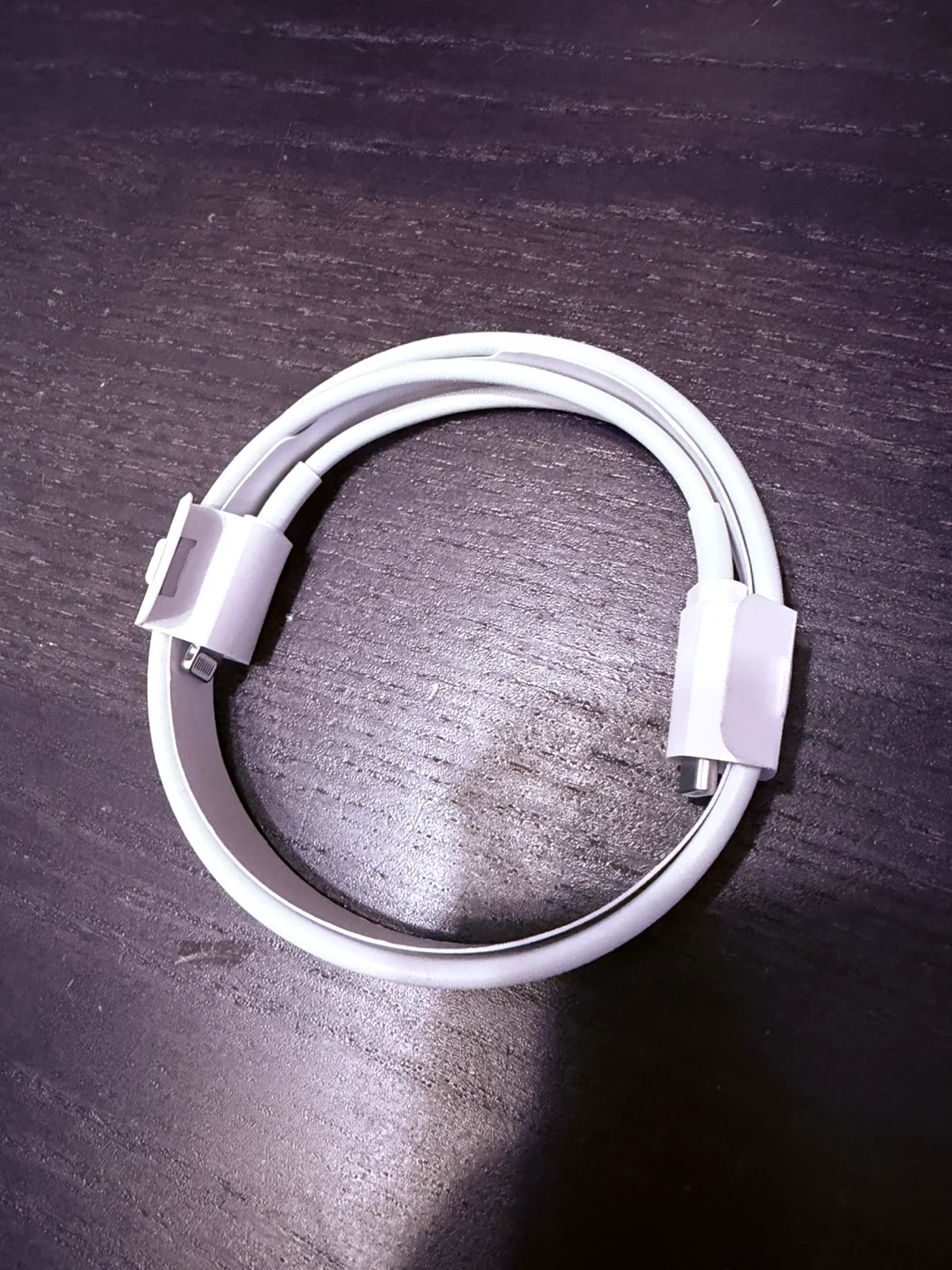 Apple White USB-C to Lightning Cable - photo 2