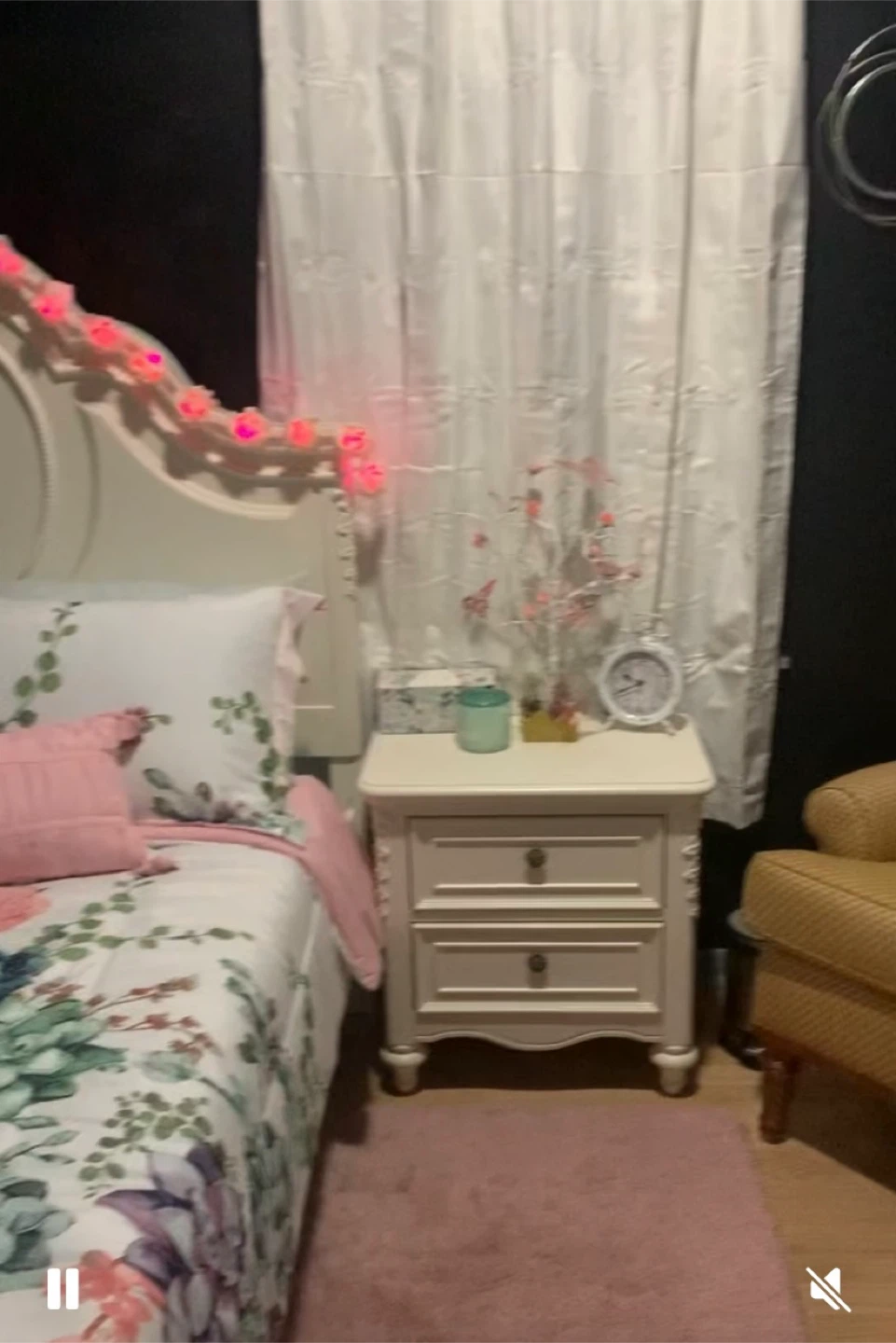 Full size bedroom set