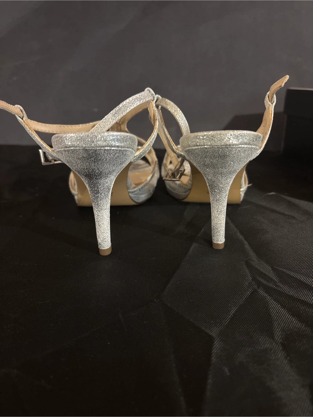 New!!Nina Women's Silver Glitter Mesh Heels Size 5.5 - photo 4