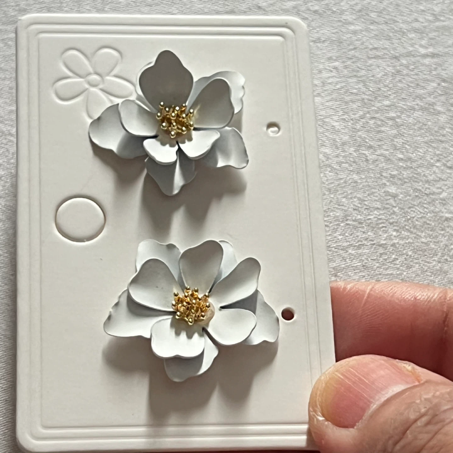 White Flower Stud Earrings - photo 2