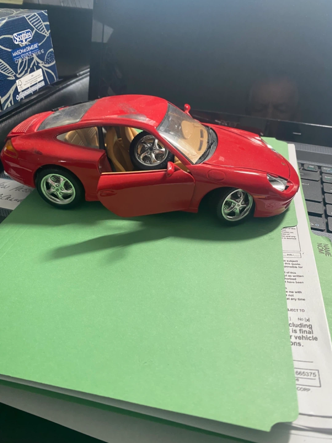 Porsche 911 Carrera Red Diecast Model Car - photo 4