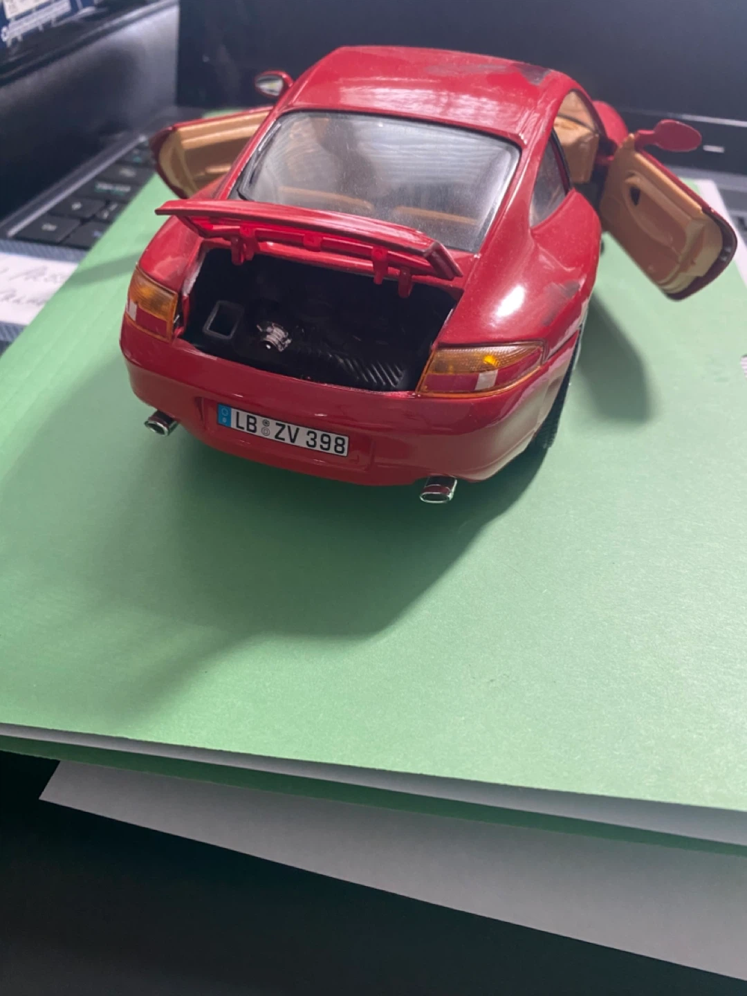 Porsche 911 Carrera Red Diecast Model Car - photo 2