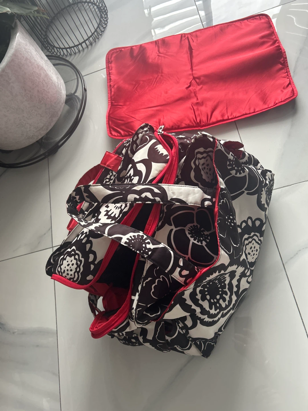 Ju-Ju-Be Diaper Bag Set with Changing Pad - photo 4