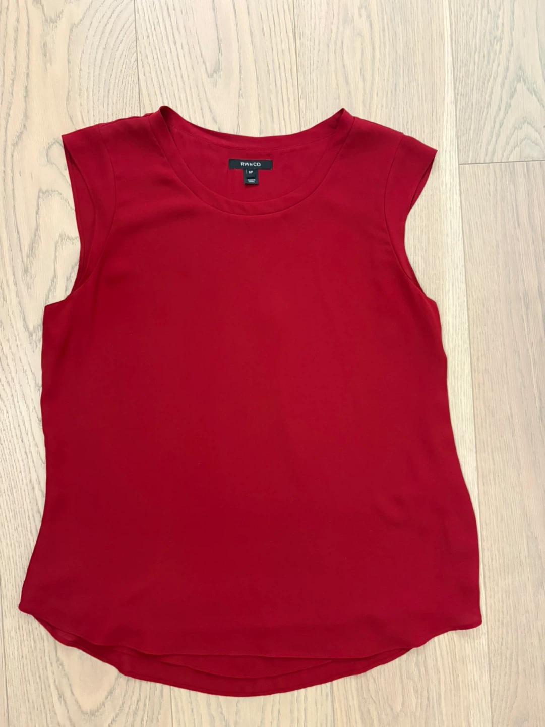 RW&CO Red Sleeveless Top - Size Small