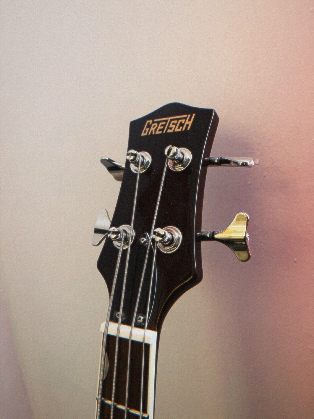 Gretsch Electric Bass Guitar - photo 2