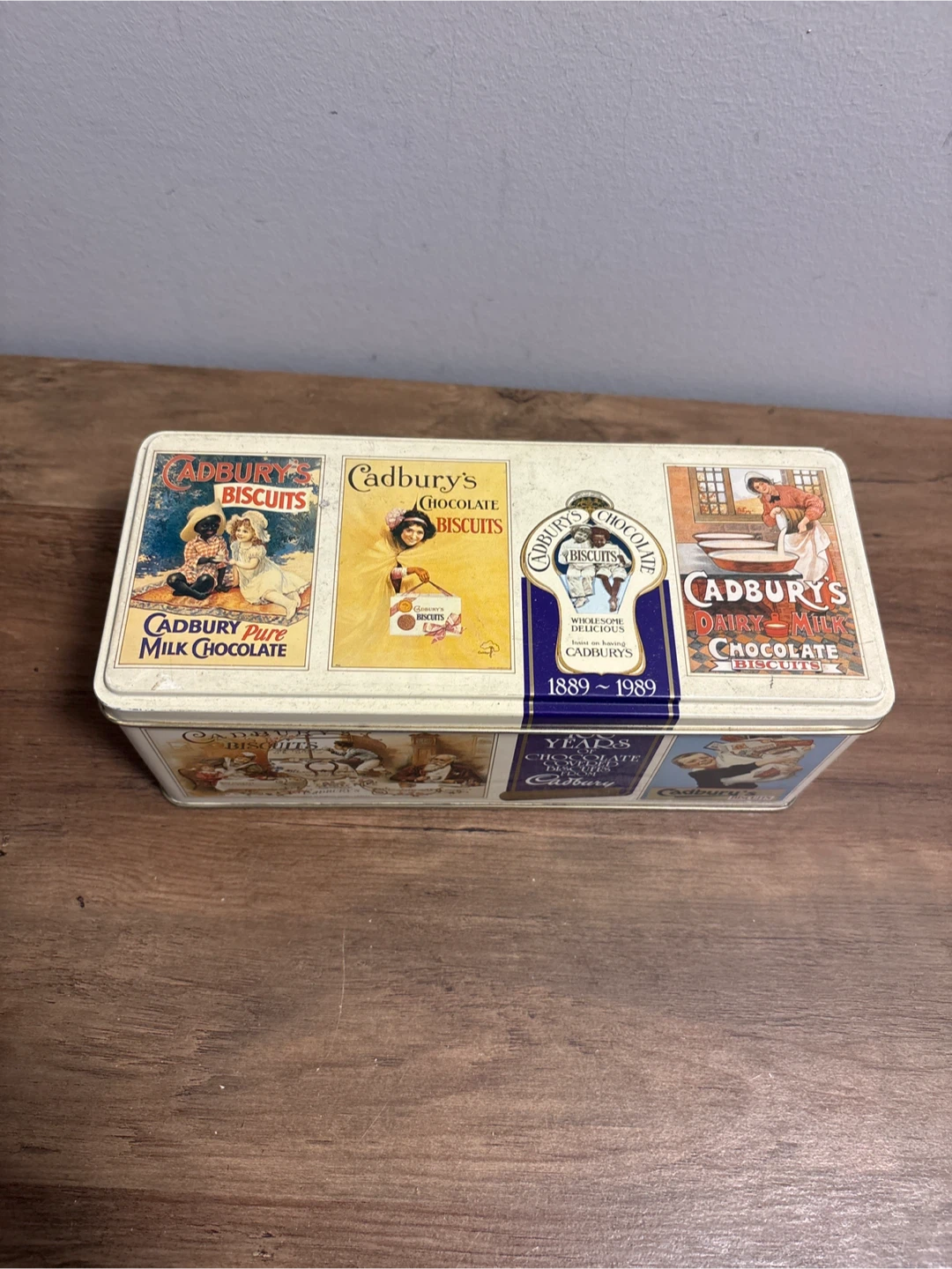 Cadbury's 100 Years Chocolate Biscuits Commemorative Tin - photo 2