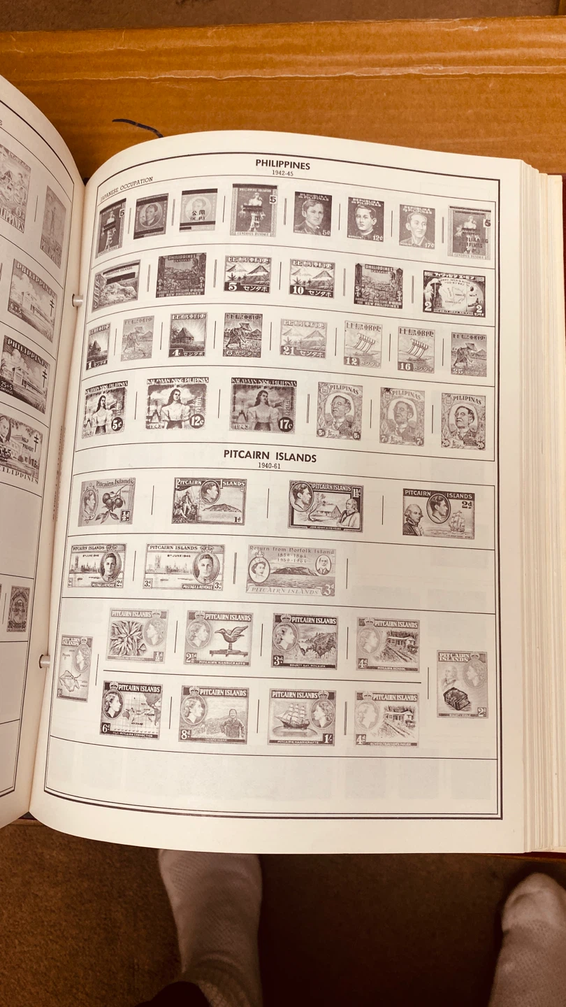 Senior Statesman Postage Stamp Album - photo 2