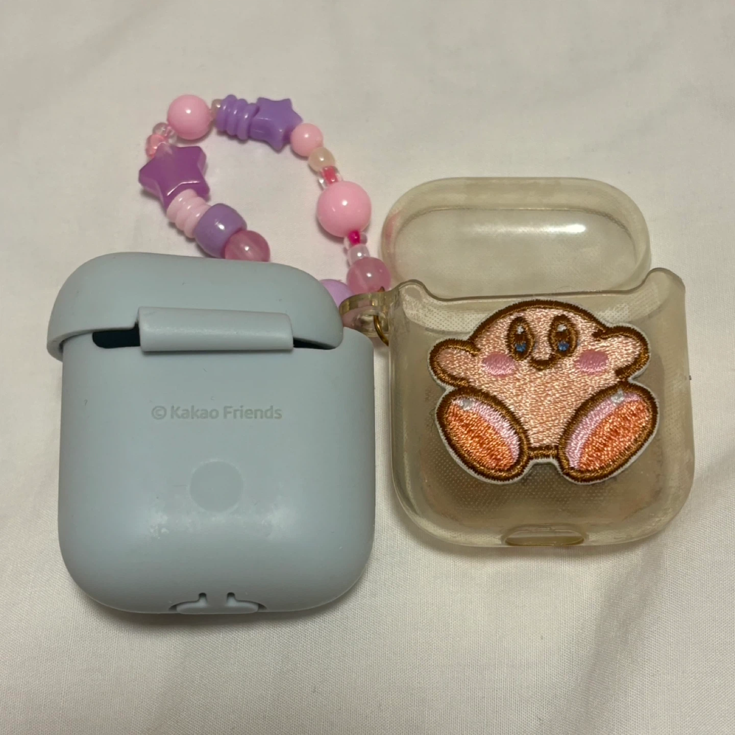 Apple AirPods 1 + Two Cases - photo 5