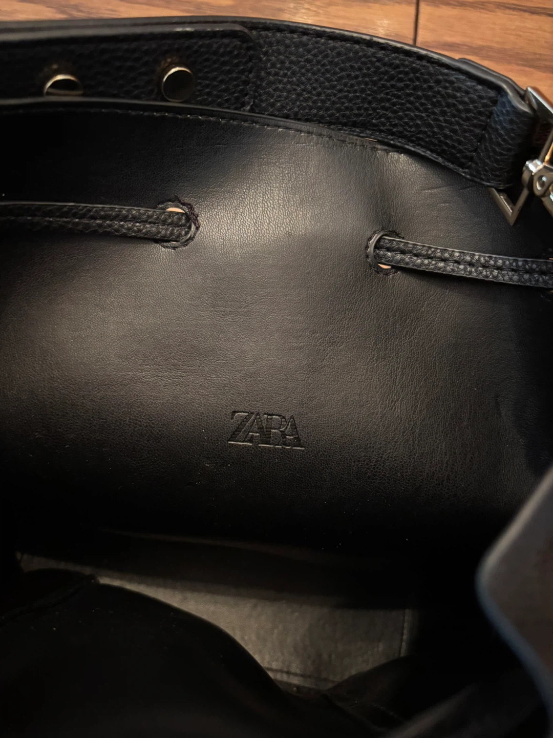Zara Black Leather Bucket Bag - photo 3