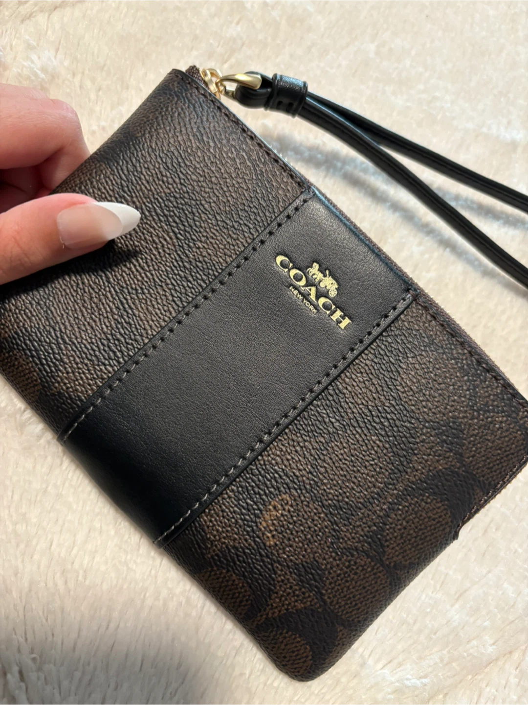 Coach Signature C Zip Wristlet Brown/Black - photo 2