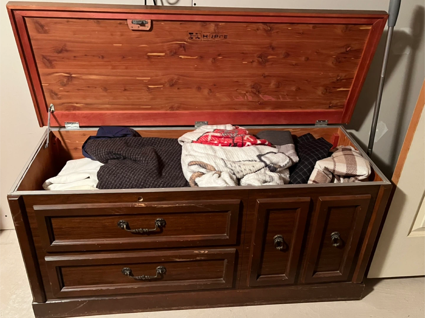Huppe Caprice Cedar Chest Dresser with Drawers - photo 4
