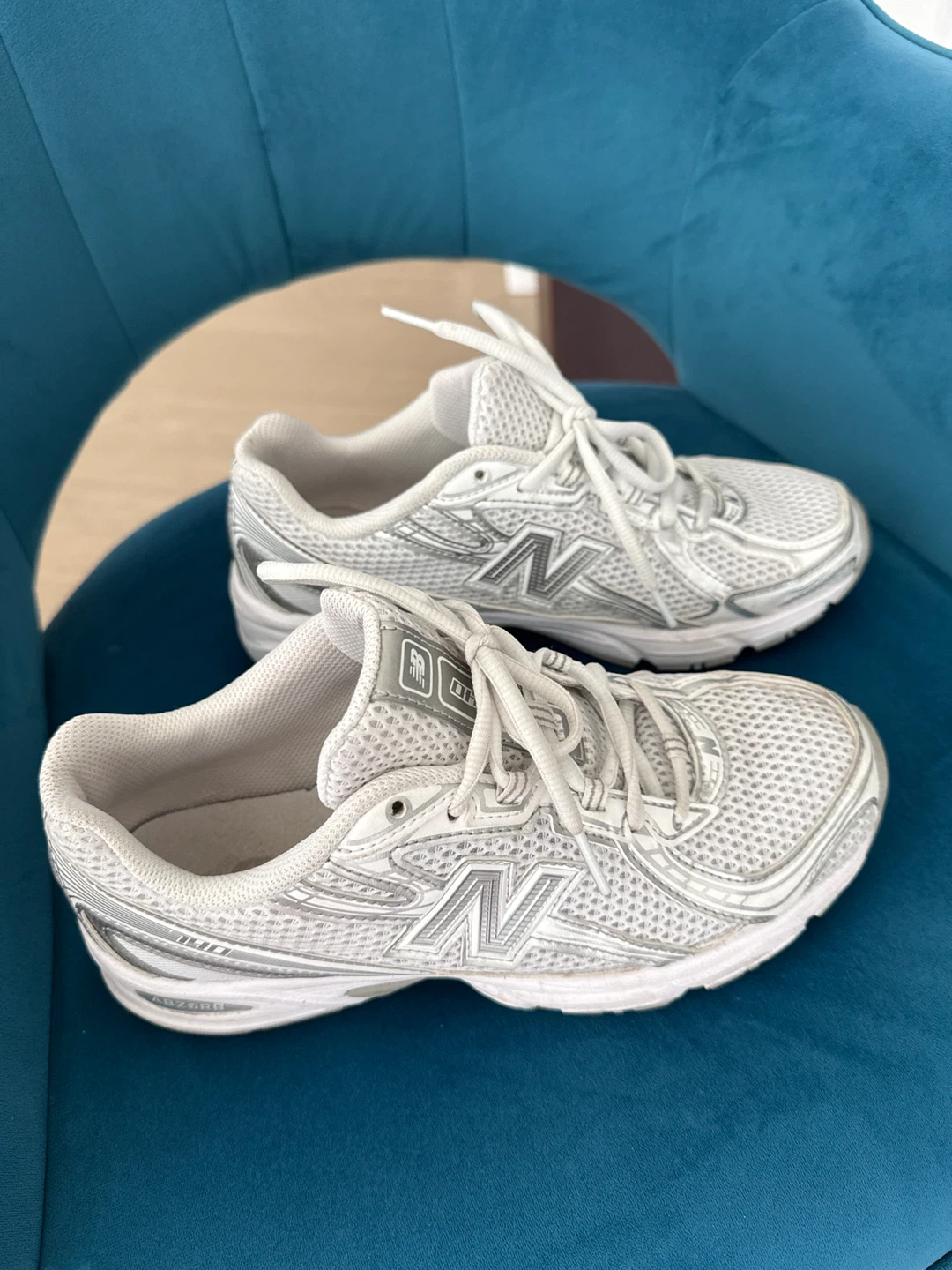 New Balance Women's Running Shoes White/Silver Size 8 US