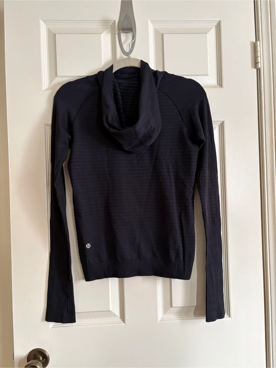 Lululemon Women’s Activewear Hoodie - Sz 6 - photo 2