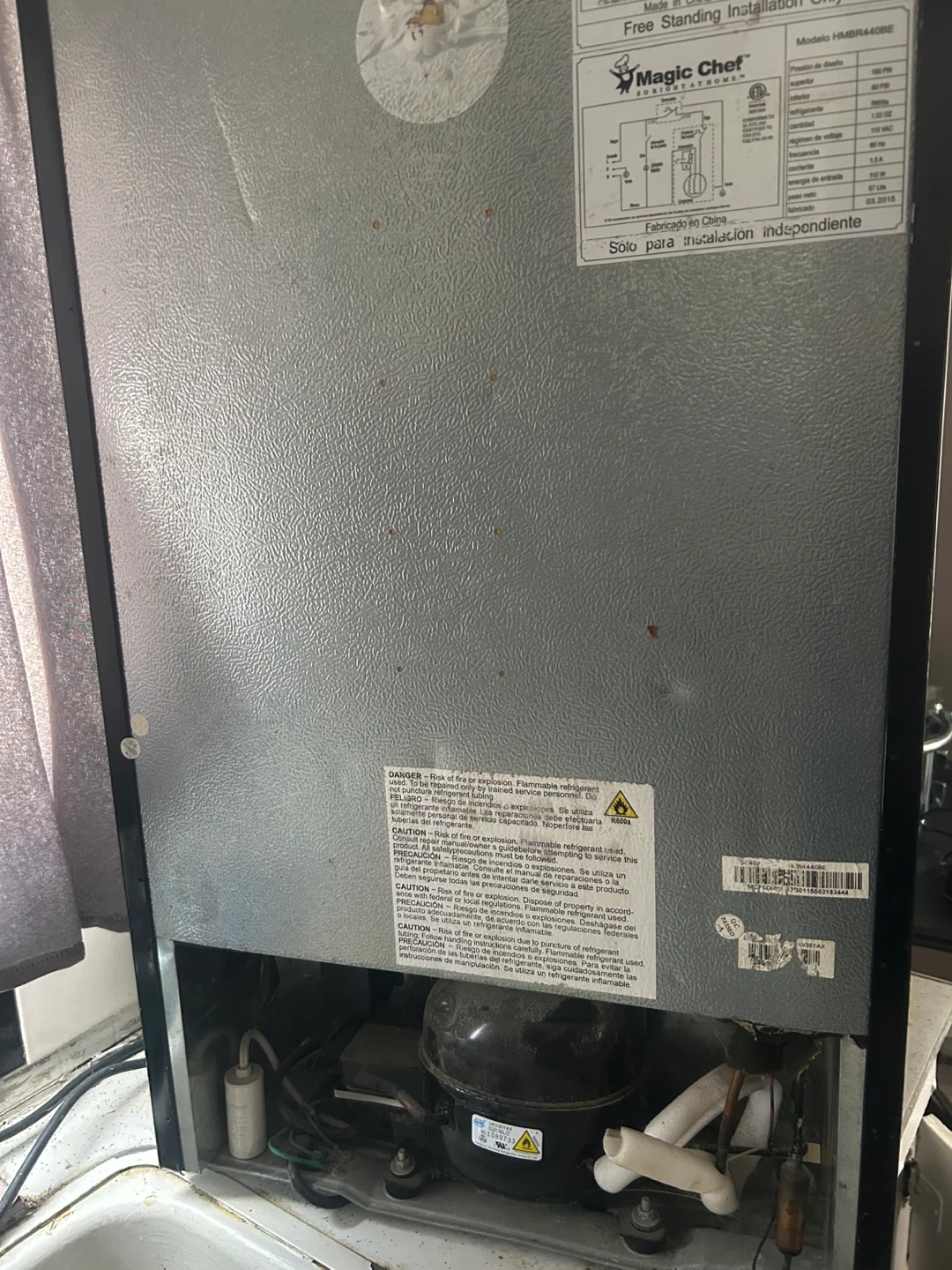 Magic Chef Mini Refrigerator - photo 4
