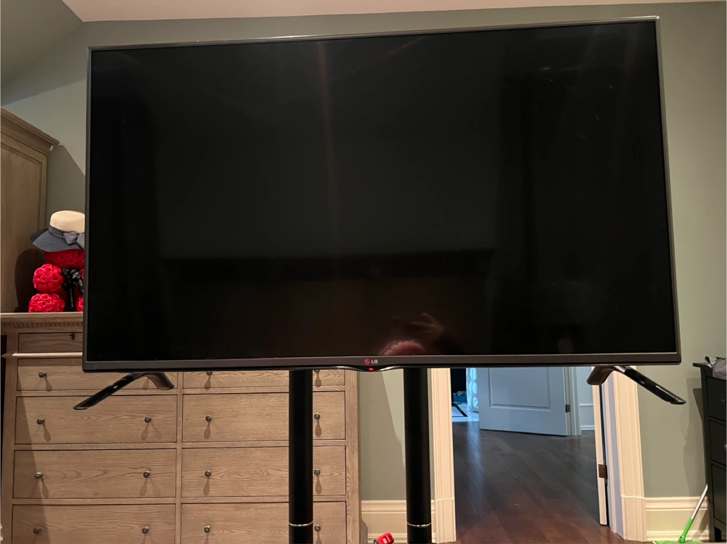 LG 49LB5550-UY 49" LED TV