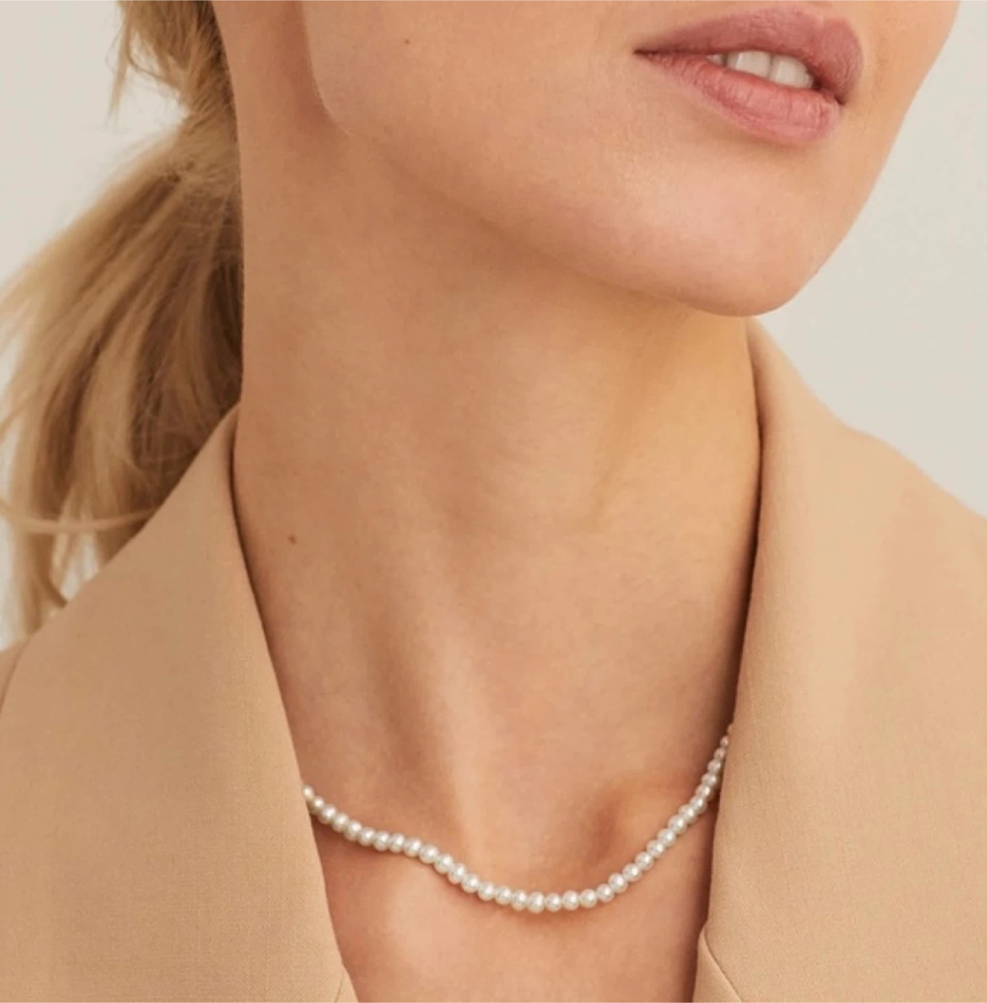 Mejuri Essential Pearl Necklace - 14K yellow gold / 16-18 in - photo 3