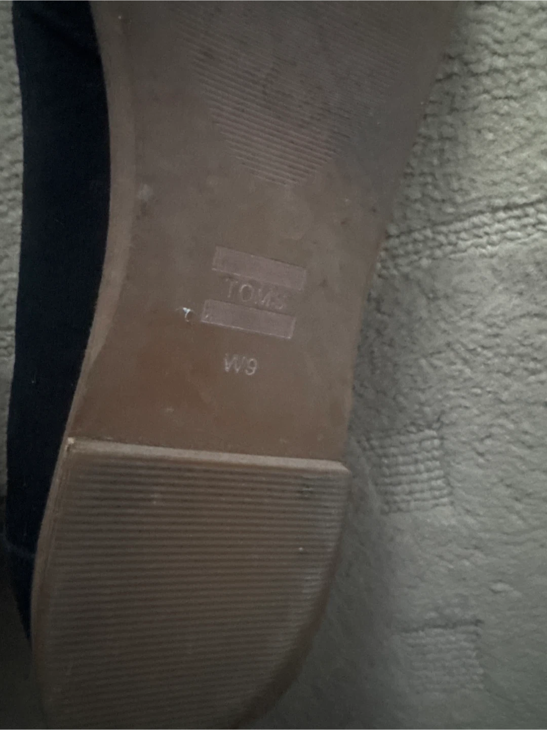 TOMS Women's Black Suede Ballet Flats - Size W9 - photo 2