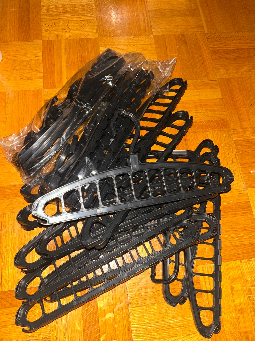 Space saving clothes hangers (set of 18) - photo 4