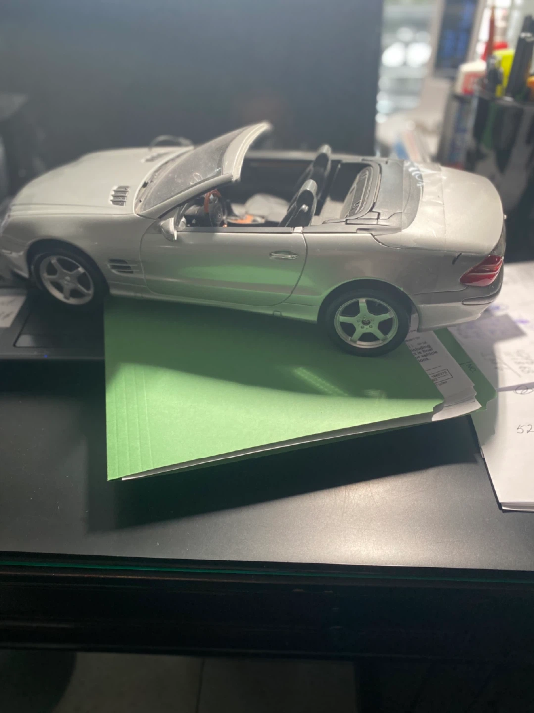 Mercedes-Benz SL 500 Diecast Model Car - photo 3