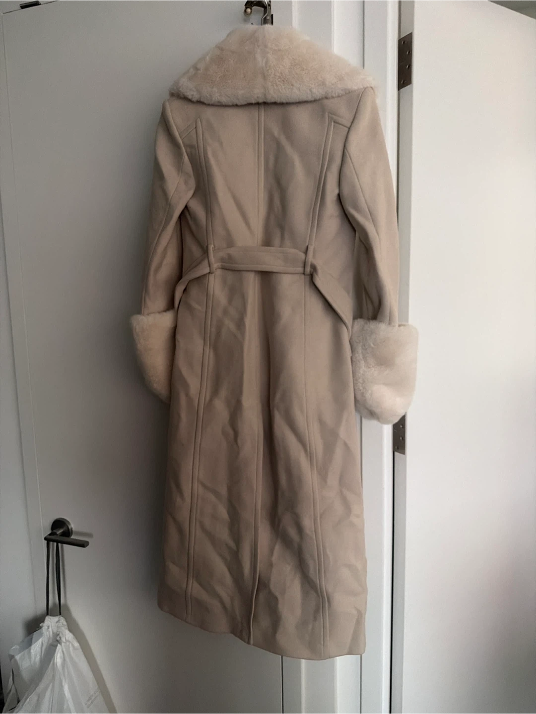 Camille x Mango Beige Trench Coat with Detachable Fur Trim - photo 5
