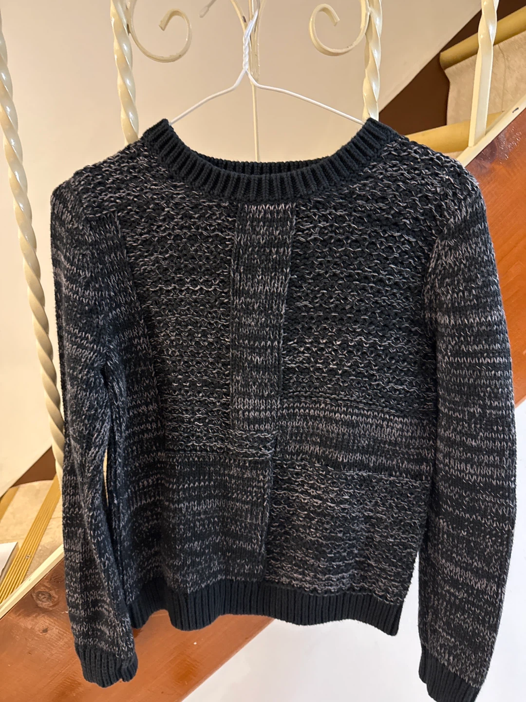 Banana Republic Women's Sweater Size S