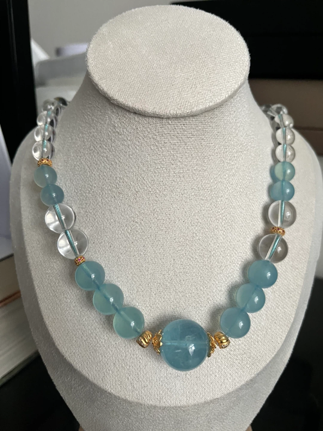 Aquamarine and Clear Quartz Beaded Necklace - photo 3