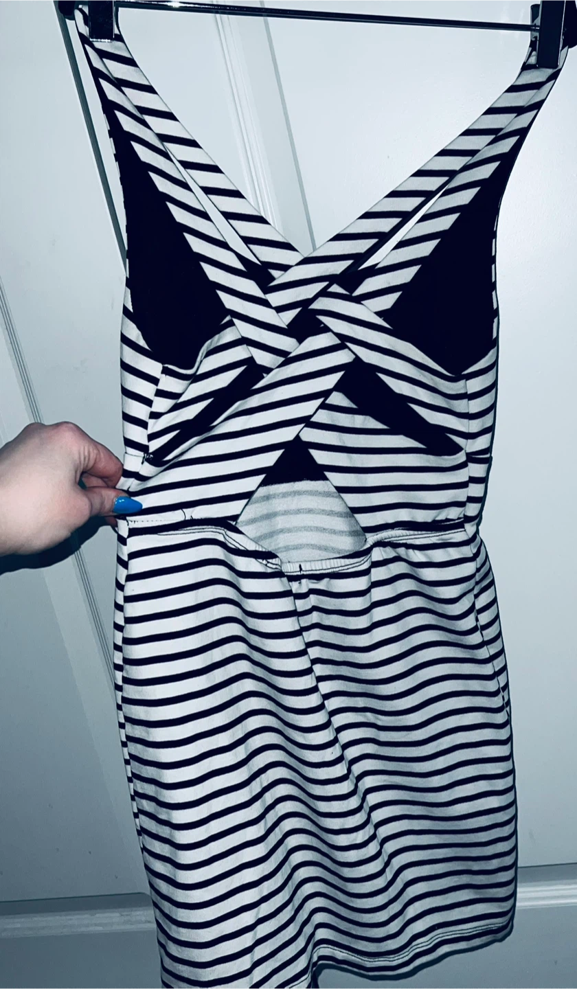 Ladies Striped Criss-Cross Back Dress - size M - photo 5