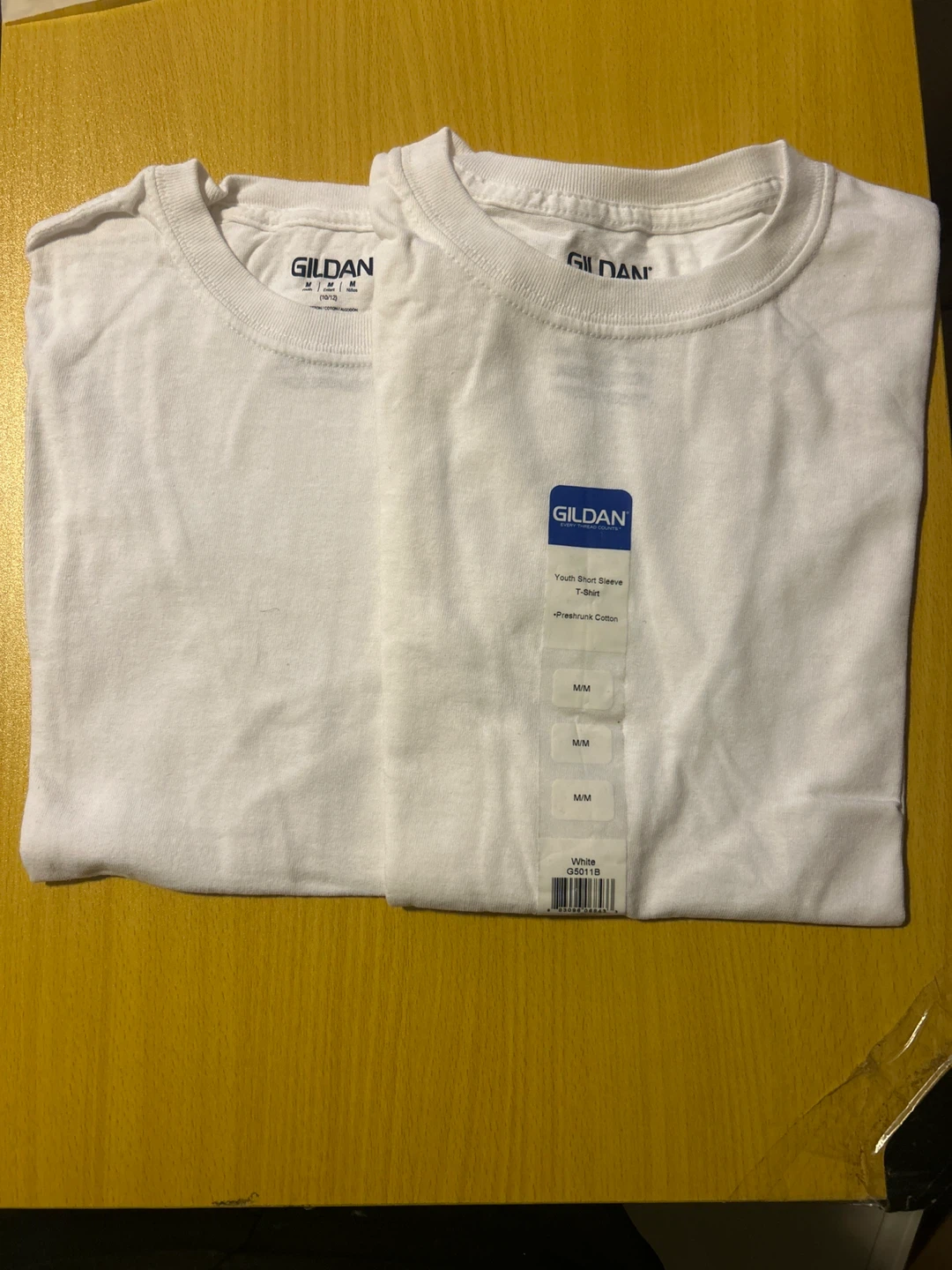 Gildan Youth White Short Sleeve T-Shirts (Medium, 10/12)