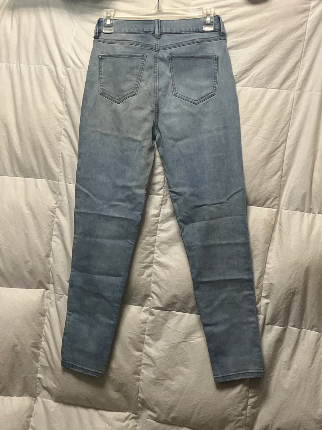 Women's Light Wash Distressed Jeans - photo 2