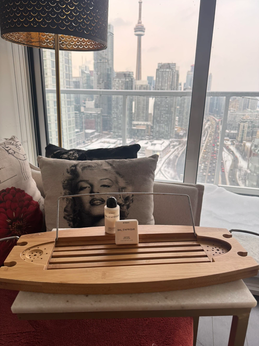 Wooden Bathtub Tray + Free Byredo Soap & Lotion - photo 2