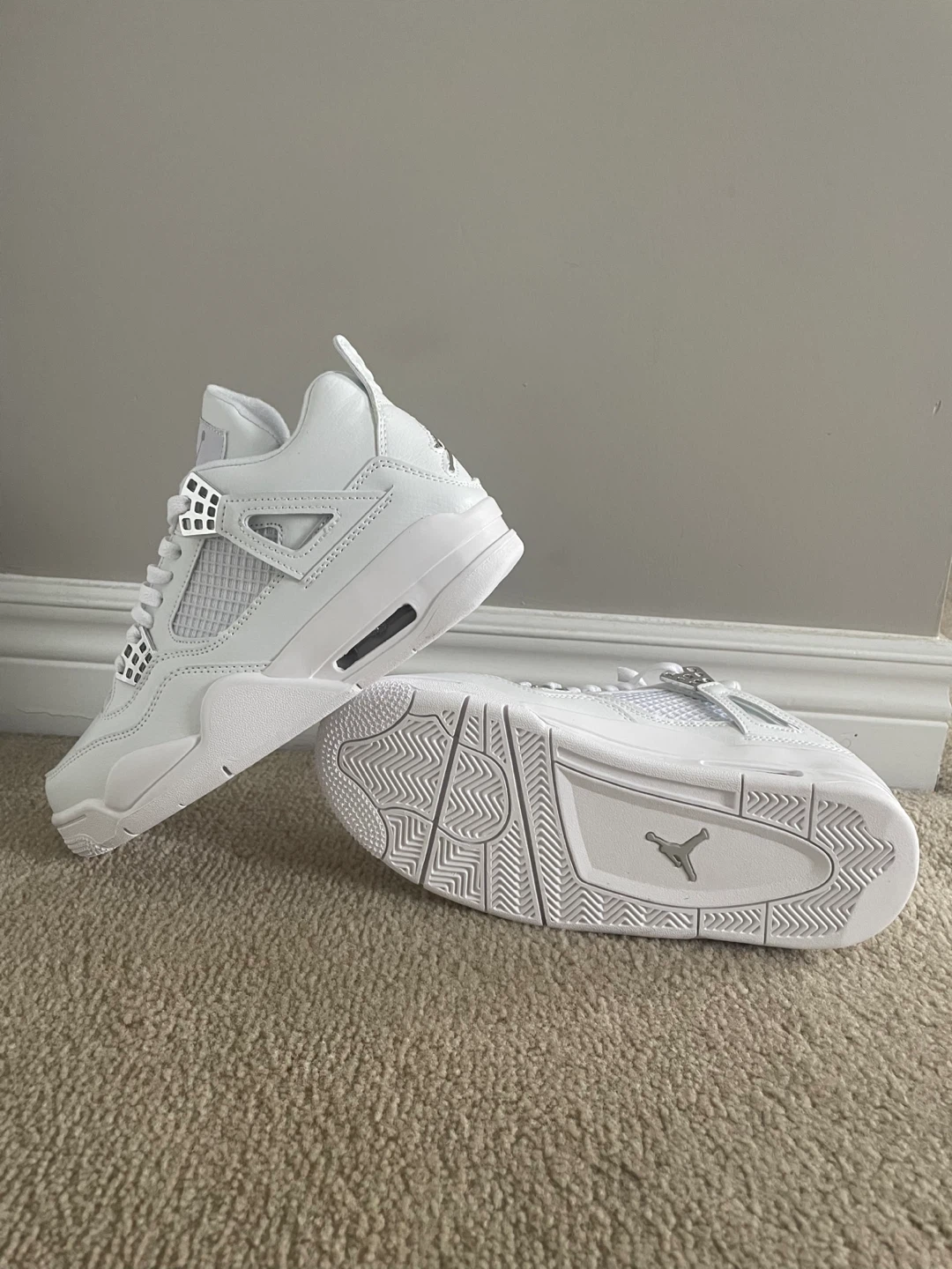 Air Jordan 4 "White " brand new size 10-7