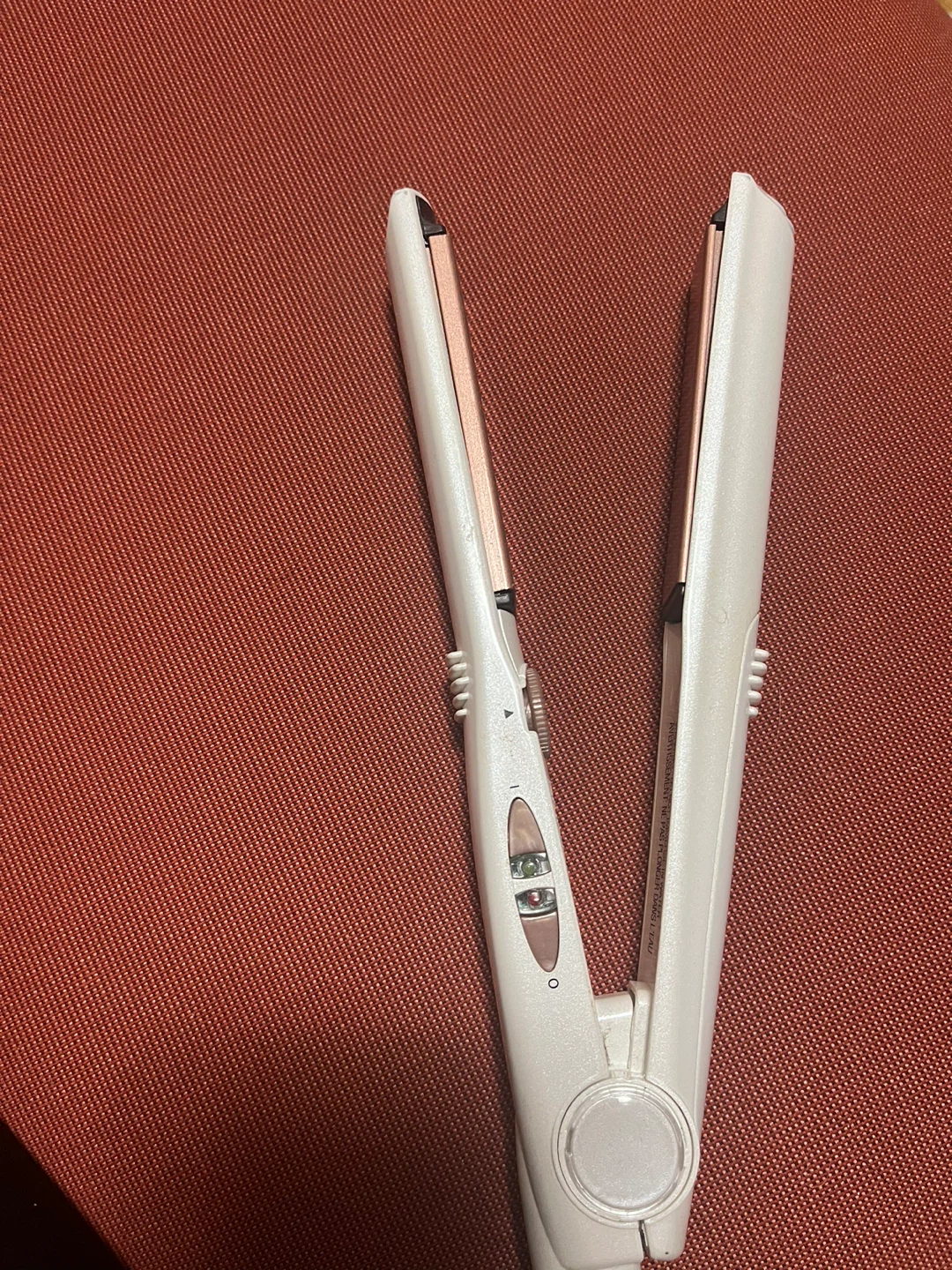 Quo Hair Straightener