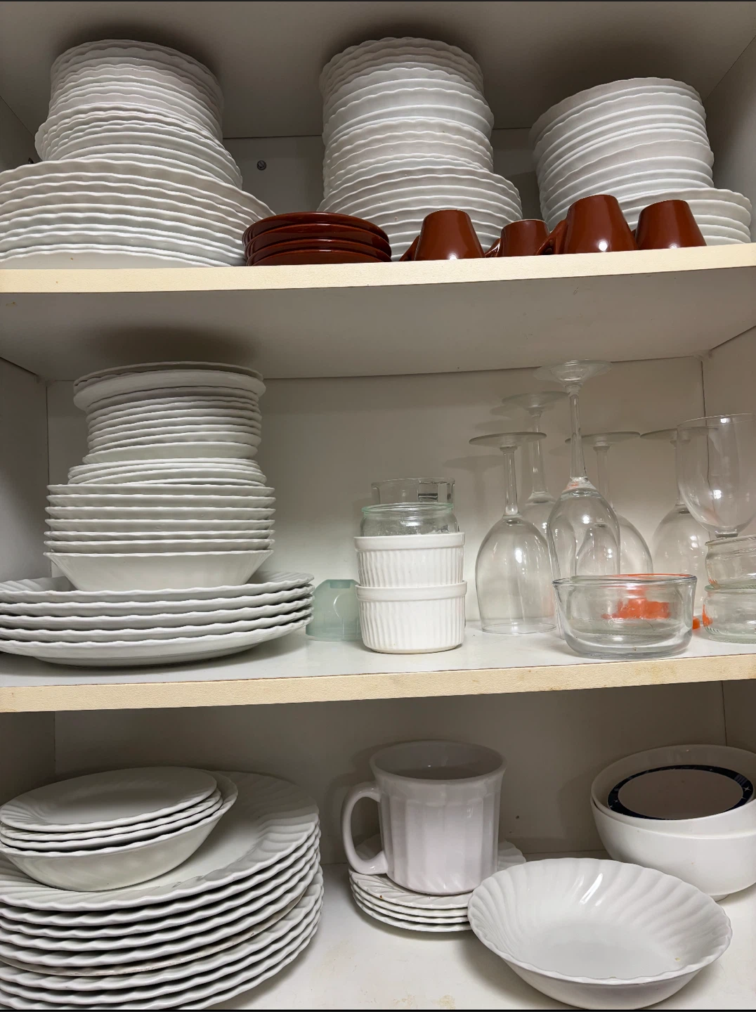 Brand new Full set Ceramic Dinnerware and glasses