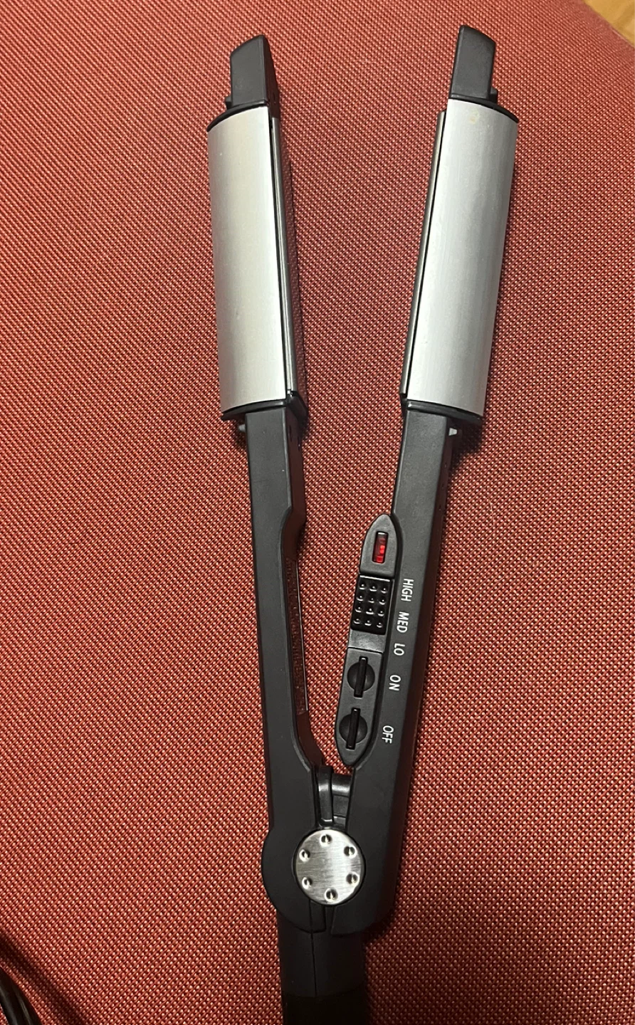 Conair Infiniti Pro Hair Straightener - photo 3