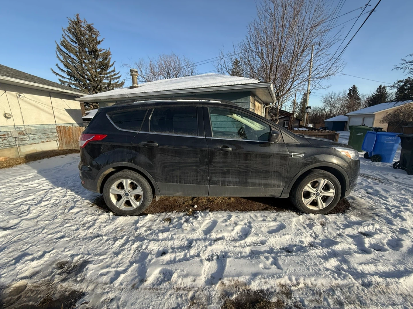 2014 Ford Escape – Low KM - reliable SUV - photo 3