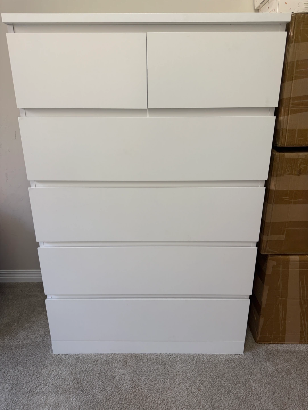 White 6-Drawer Dresser