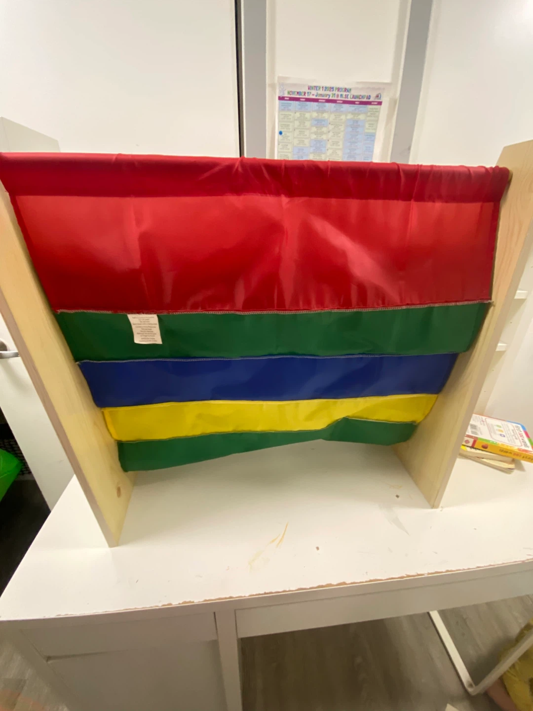 A small cute colour ful book shelf - photo 4
