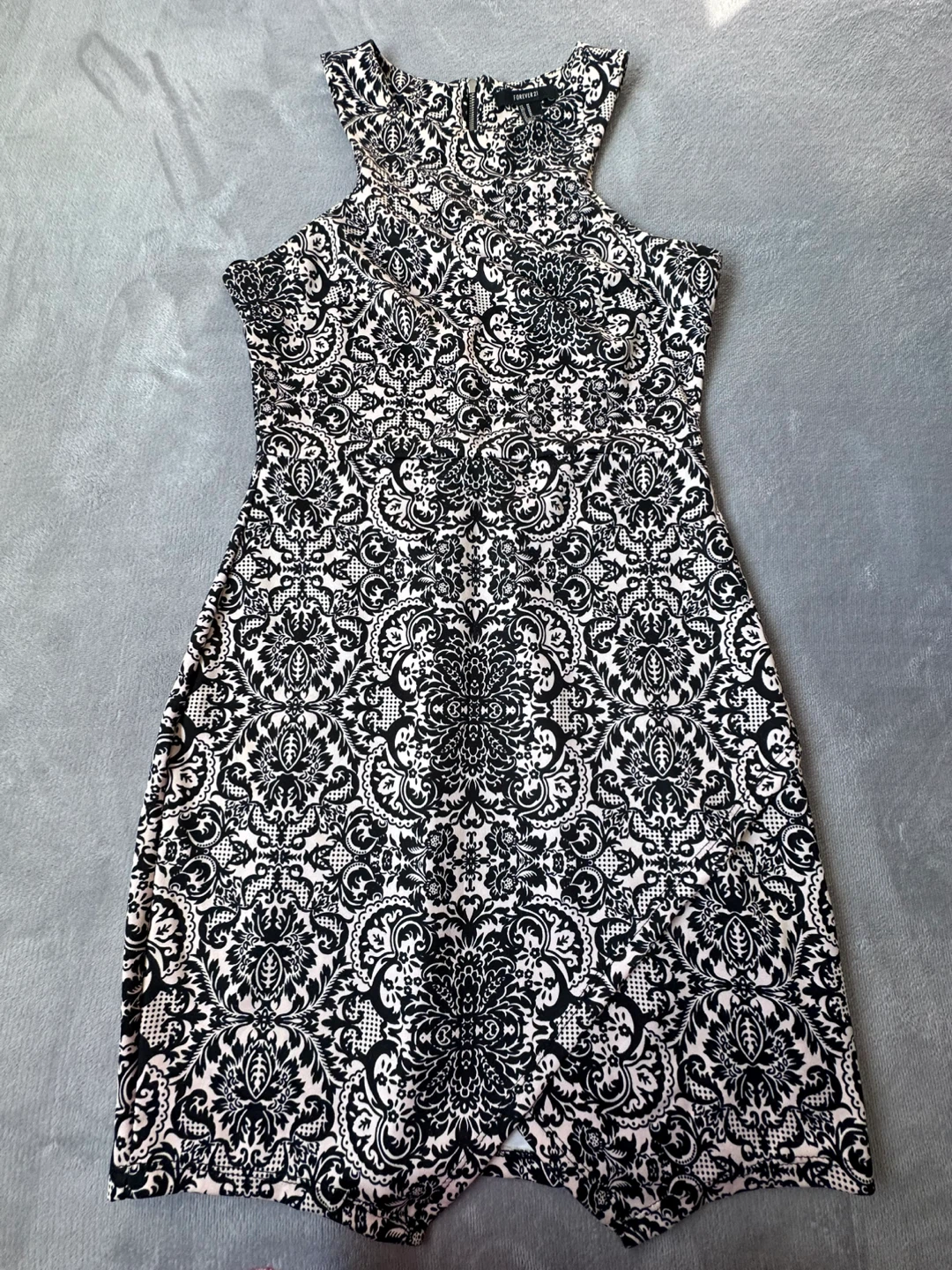Dressed - photo 5