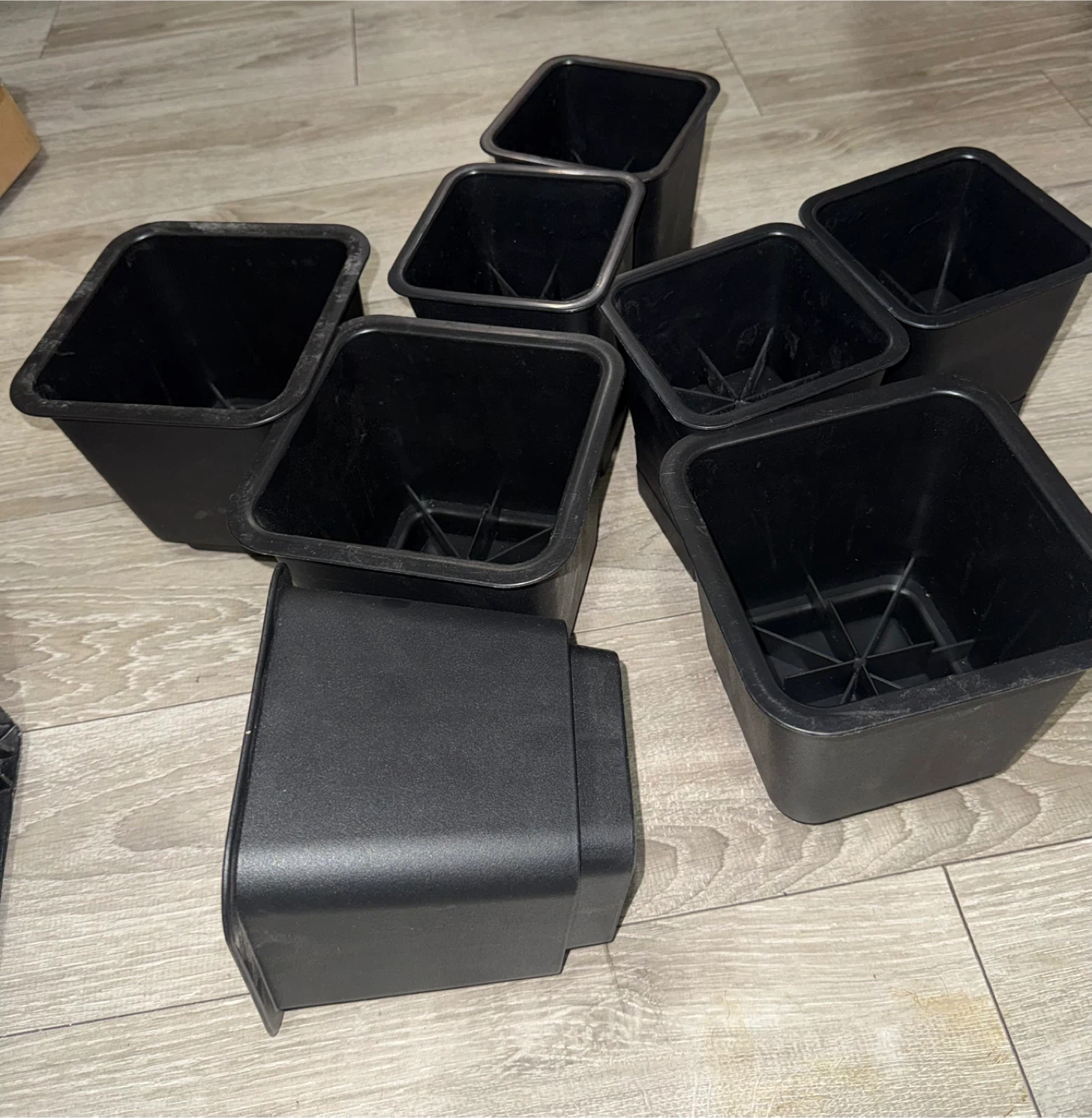 Black Plastic Plant Pots - Set of 8