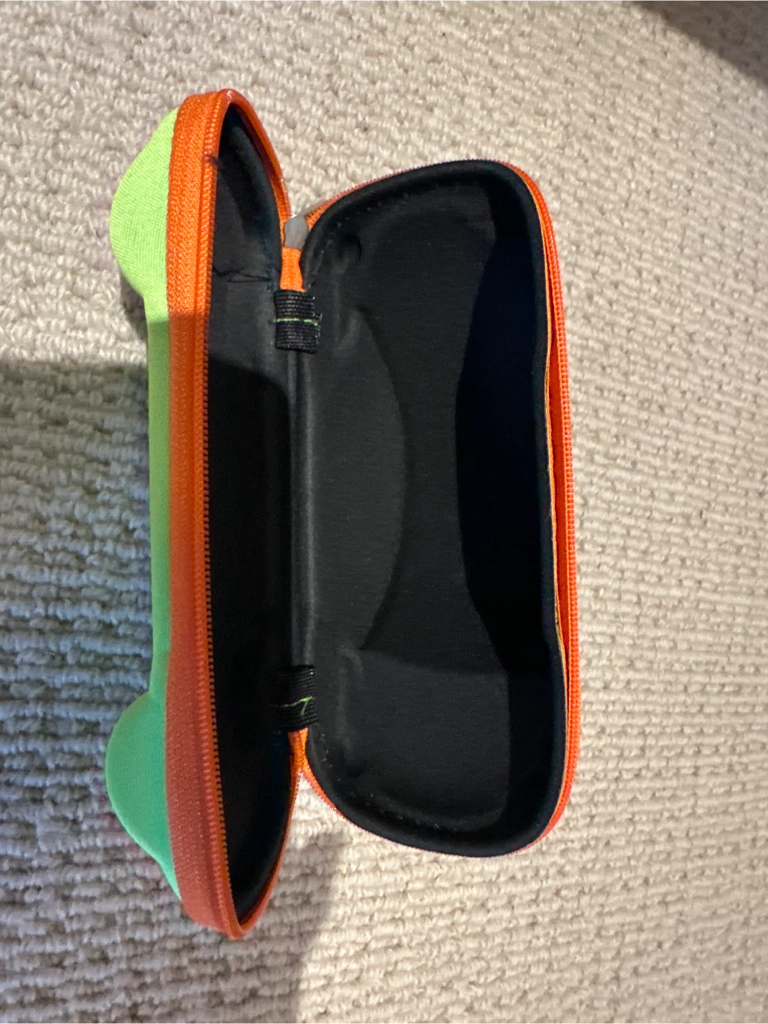 Kids Car Shaped Glasses Case - photo 2