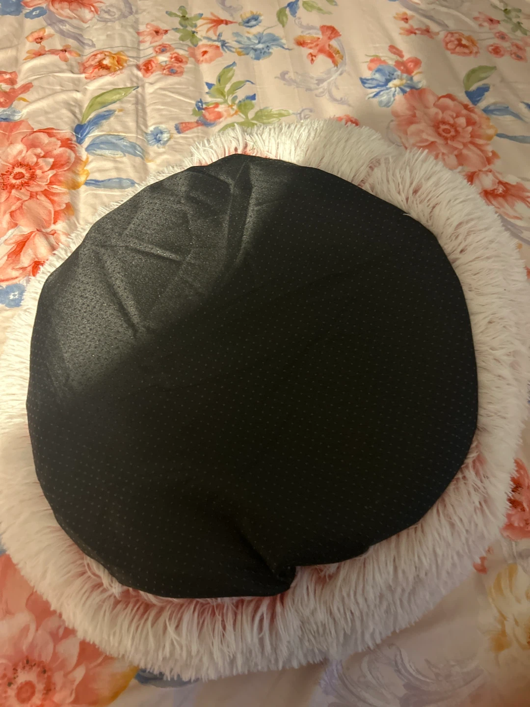 Plush Round Pet Bed - photo 4