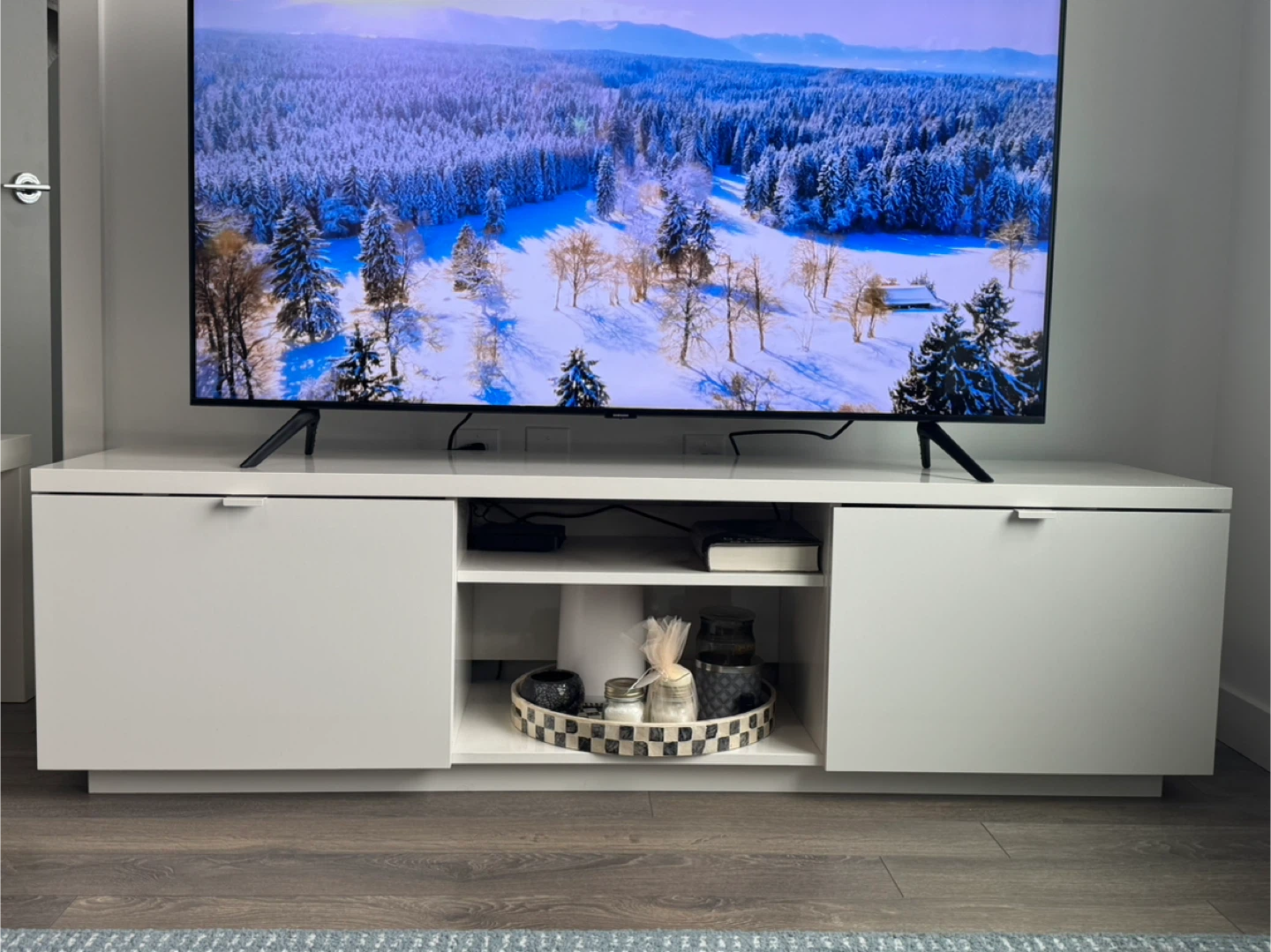 Moving out sale - tv stand