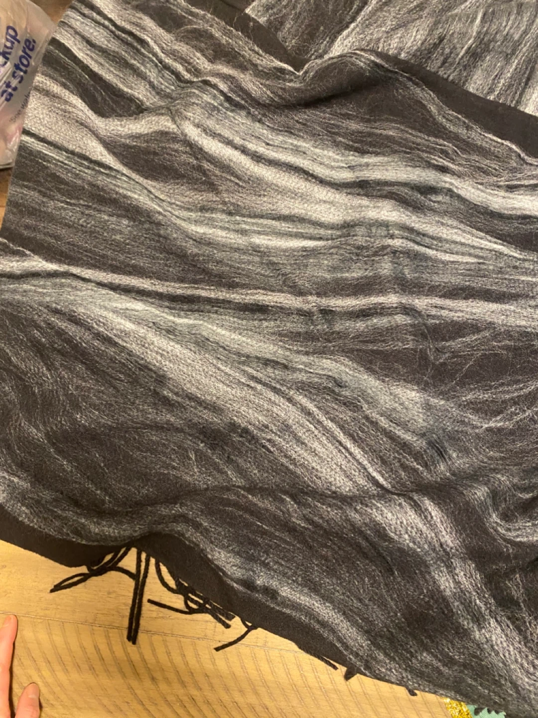 Women's Shawl - photo 3