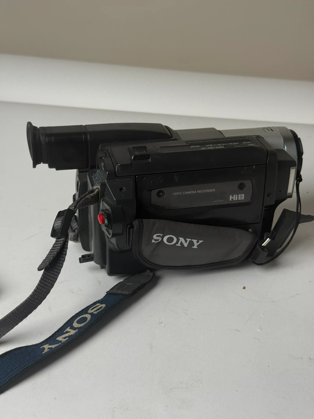 Sony Vintage Handycam TRV-98 Video 8 Camcorder - photo 2