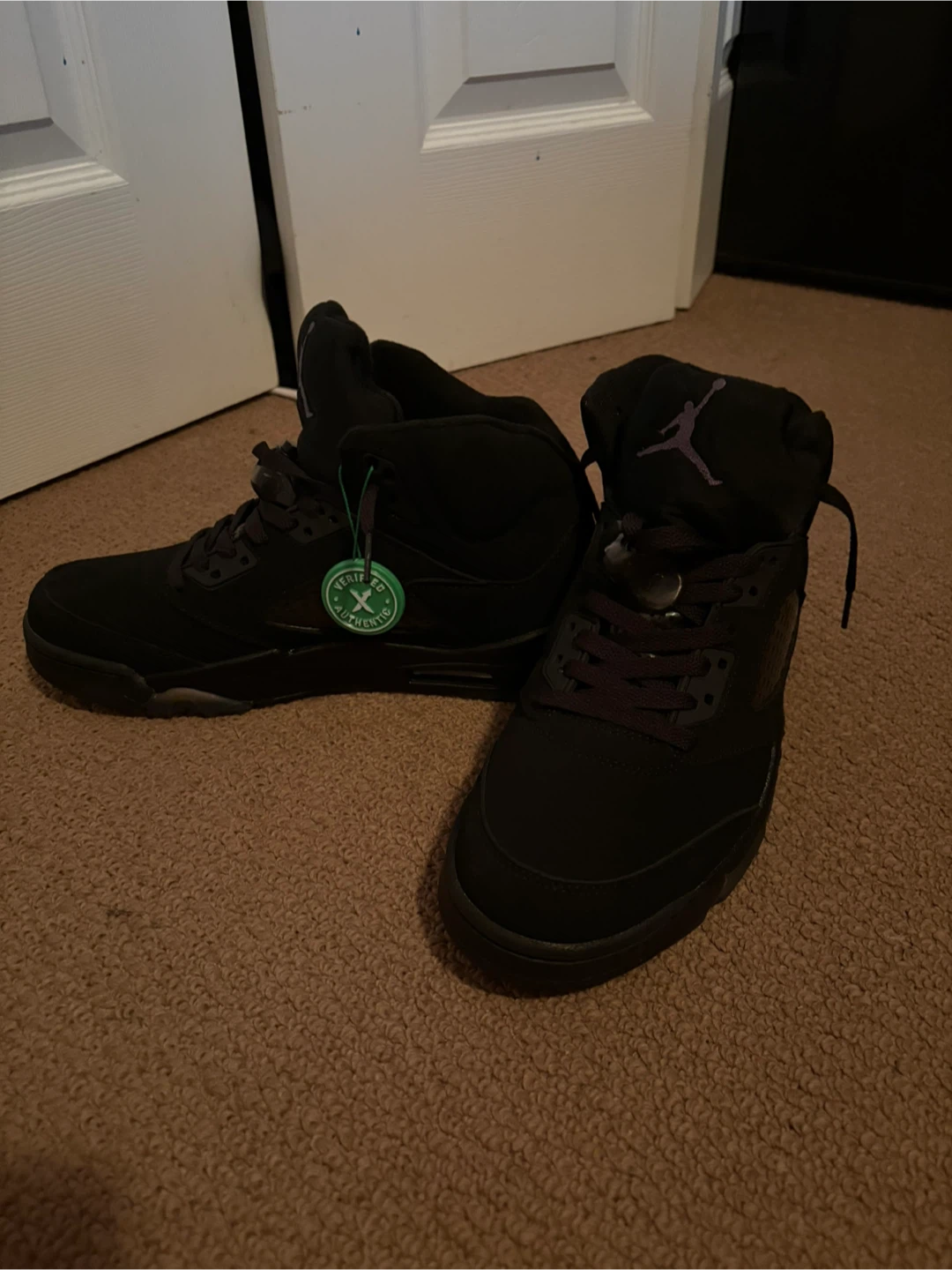 Air Jordan 5 black cats - photo 2