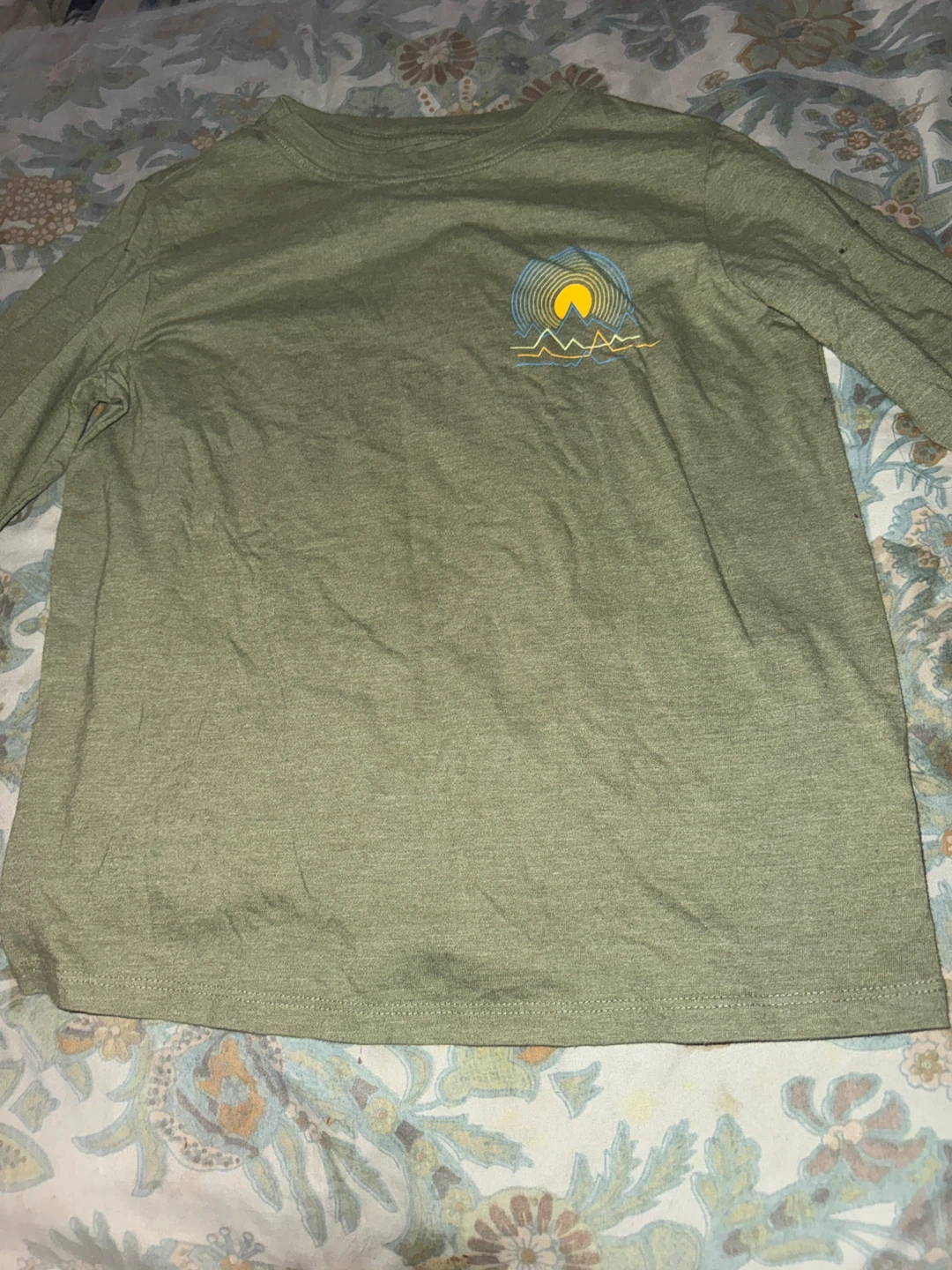 Cat & Jack Long Sleeve T-Shirt Size M (8)